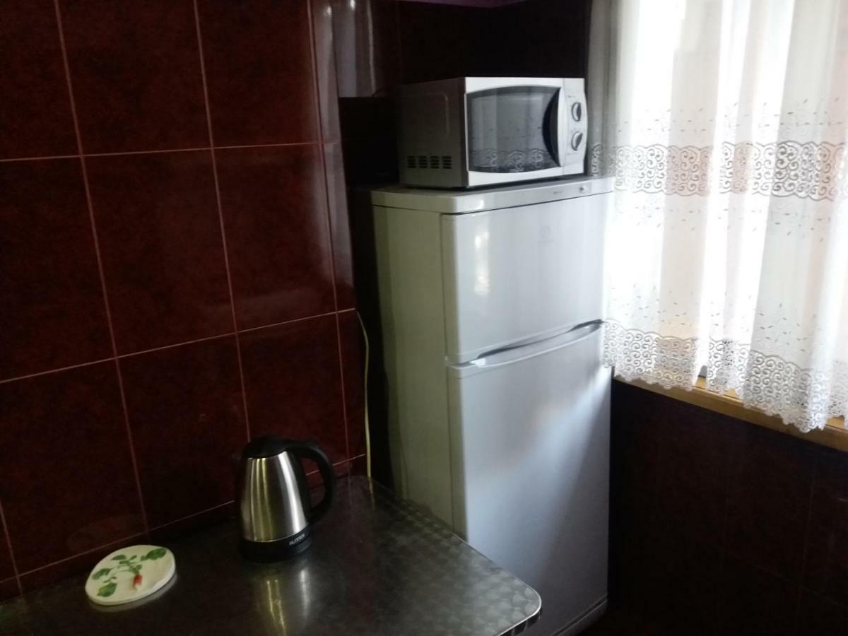 Intercity Hostel Batumi Esterno foto